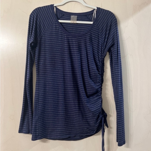 Calia by Carrie Underwood Long Sleeve Top - Picture 1 of 4